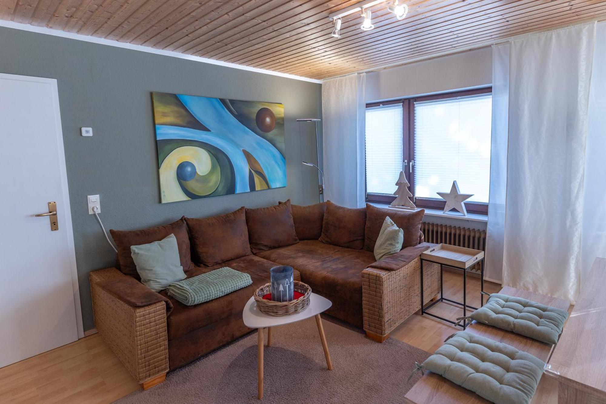 Apartment Elw, Sep. Eingang, überdachte Terrasse, Nähe Backnang